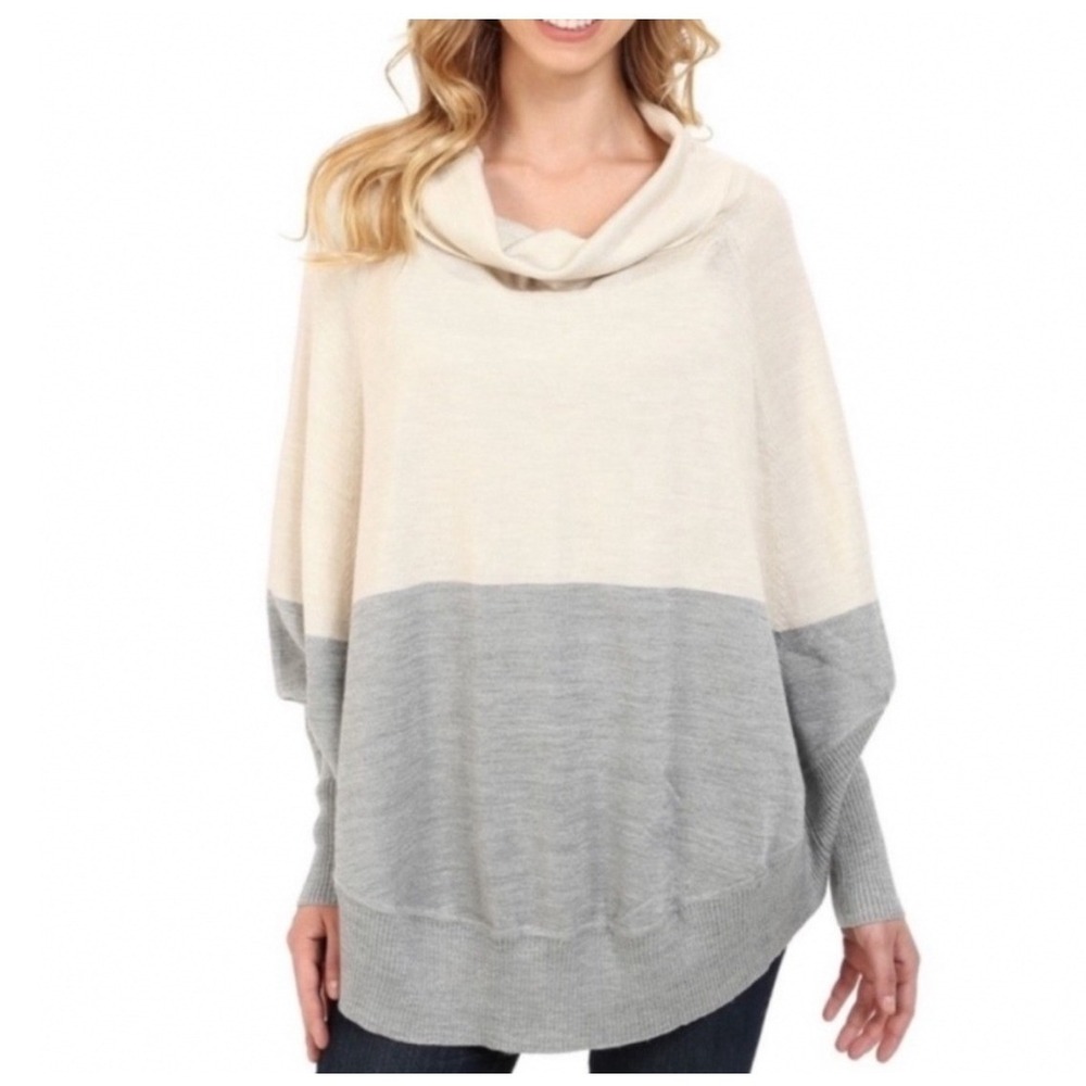 Smartwool Nokoni Dolman Poncho Merino Wool Sweater S/M Cream Silver Metallic